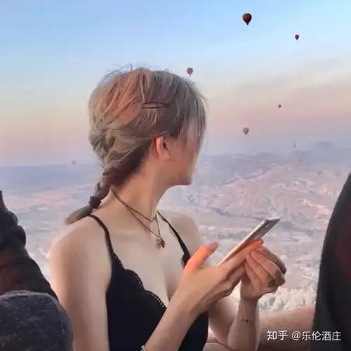 乐伦杂谈女孩子那种坦荡淡定的模样,真的很美......
