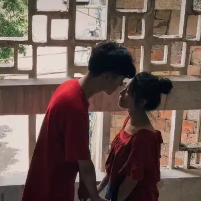 唯美意境情头一对两张,再糟糕的心情见见你就好了