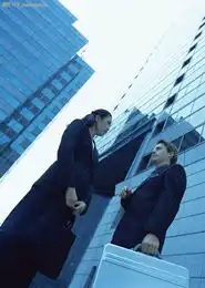 商业人物走动0010商业人物走动图商业人物情景图库深色职业装手提箱
