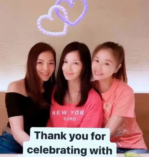 舞蹈老师曾馨莹嫁郭台铭亏了生日礼物只有鲜花,1500亿财产都没份分