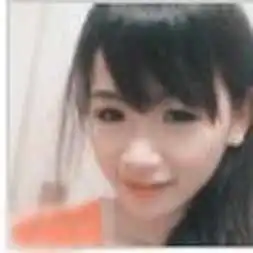 有没有高手能帮我把我的那条纹的衣服ps掉,好丑....因为只要1级发不了图片...所以请移贵步找一下我的头像