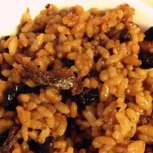 豆豉鲮鱼焖饭快手饭