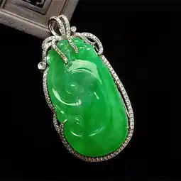 翡翠如意,造型百变