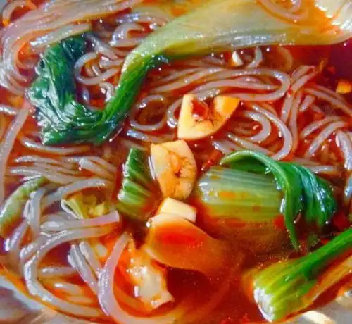 美食推荐毛豆炒肉,大鹅炖土豆,酸辣粉丝的做法