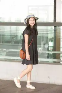 小樱桃之爱黄磊爱女黄多多身着bonpoint现身机场