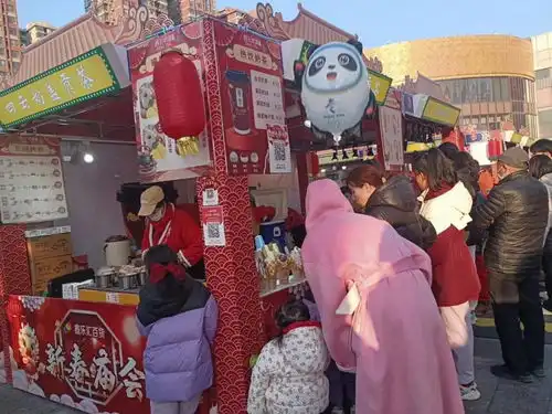 趁着春节搞钱2024年的财神,年轻人先迎了