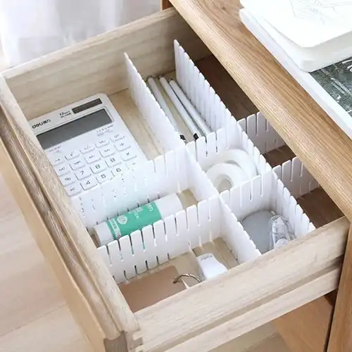 越来越多人卧室不装普通衣柜,现在流行这么做,比大衣柜实用