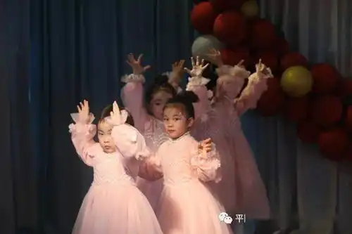抖音直播,疫样精彩万全镇小童洲幼儿园迎新汇演