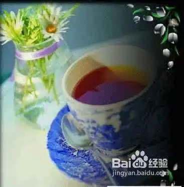 喝花草茶轻轻松松减肚腩