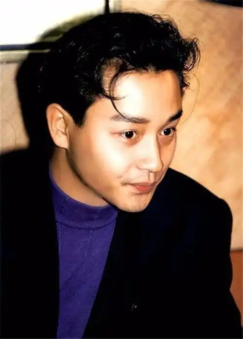 不仔细看还以为是双胞胎的明星,王九龙跟潘玮柏这俩长得也太像了
