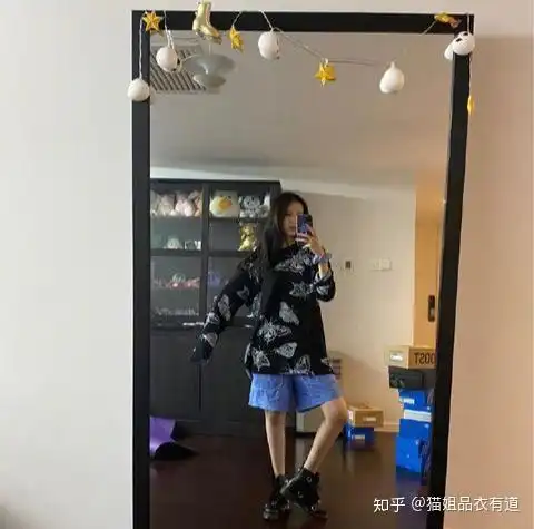 对镜自拍中的千层套路,时尚教主宋妍霏的拍照小技巧,你必须get