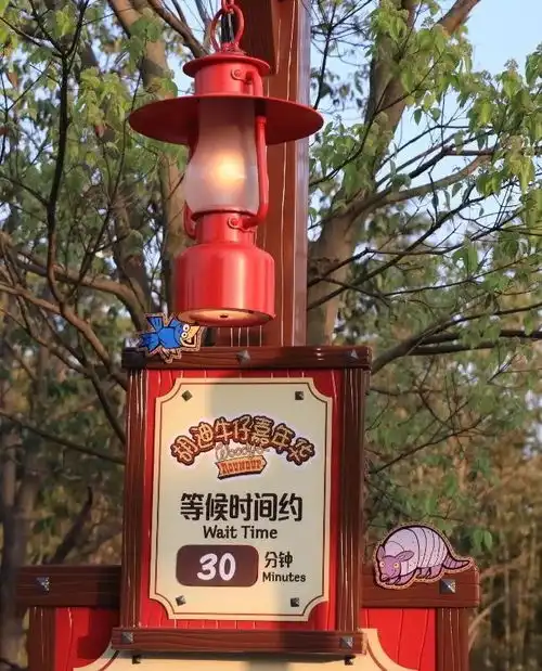 上海迪士尼玩具总动员新园区大剧透这个到处都是戏精的玩具王国敲敲敲可爱