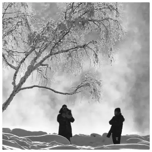 新疆冬季喀纳斯冰雪奇缘的故事