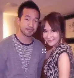 鲜肉收割机萧亚轩再次出手,甜蜜告白小16岁男友