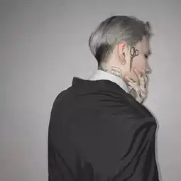 你这么帅,后脑勺剪成这样肯定很好看