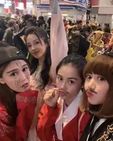 考眼力baby与闺蜜开心自拍,大眼瘦脸滤镜下傻傻分不清