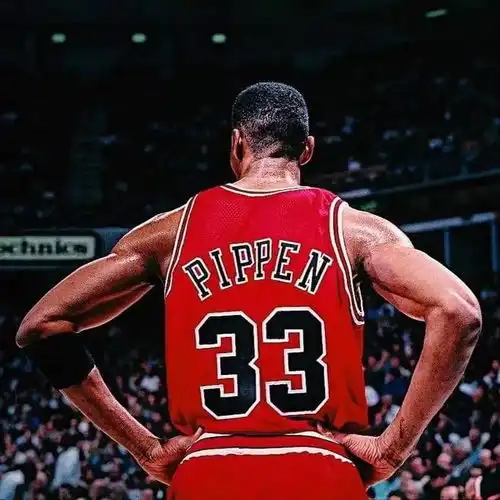 nba早报库里更换头像布朗尼苦练三分路威回忆科比