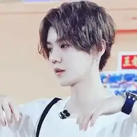 鹿晗冷酷帅照头像鹿晗最帅最酷头像