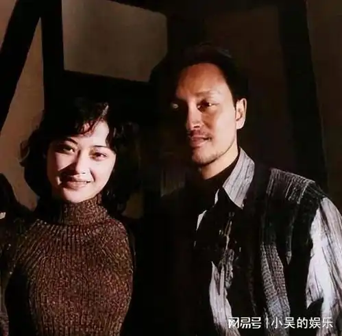 深夜,张国荣让梅婷到他的房间,梅婷非常不安,不知道会发生什么