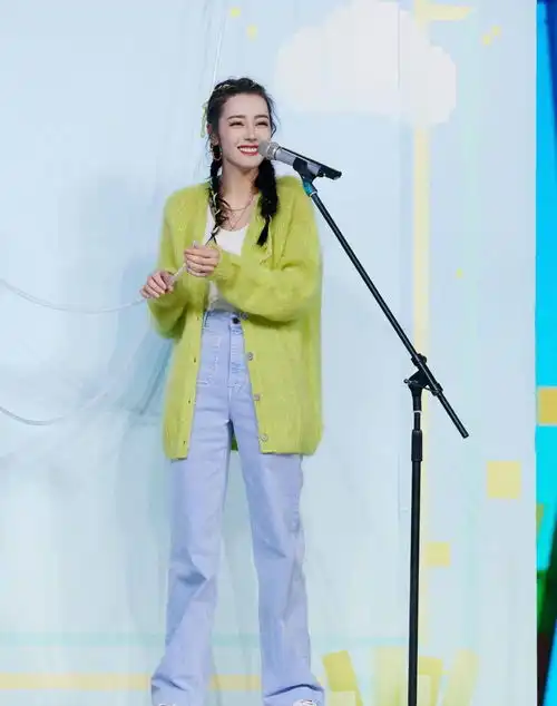 辱华品牌持续发酵,王一博罢工逼公司解约,李现偷偷把代言设权限