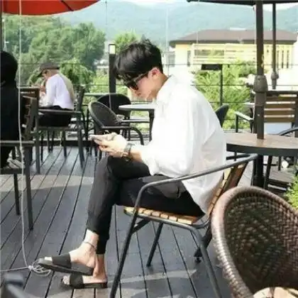 男生头像图片帅气,充实自己做一个干净人