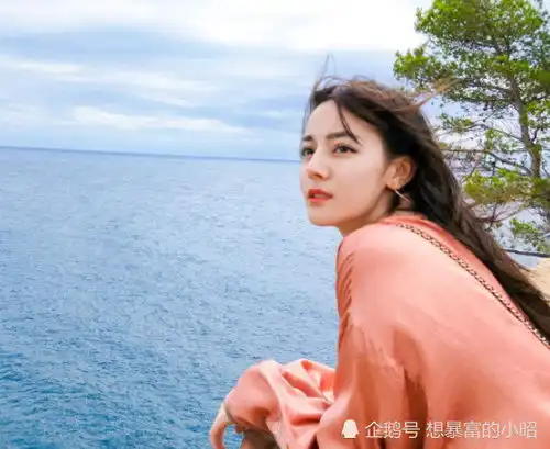 盘点历届金鹰女神图一堪称完美,图二负面新闻缠身,她成谎话精