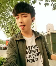 谁能帮我把这图上面的字和条条消除