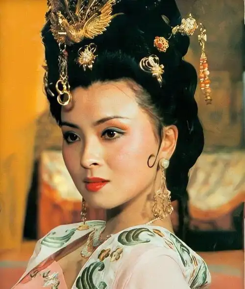 80年代大陆古装美女,只服这4位,个个眉目传情,让人怦然心动