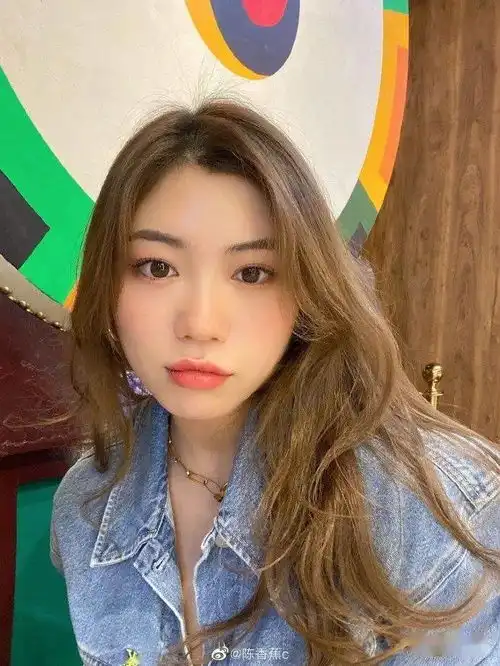 光靠身材就吸粉无数,这位95后成都蜜臀小姐姐什么来头