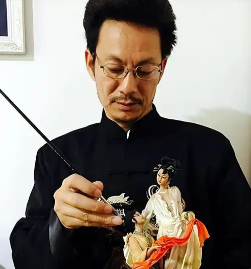 中国糖王周毅制作国风翻糖蛋糕栩栩如生,一个蛋糕可卖几十万
