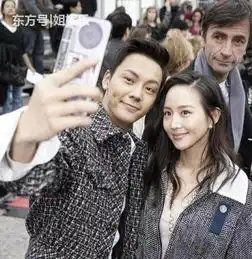 赵丽颖配不上,迪丽热巴被否认,她才是陈伟霆最佳女友