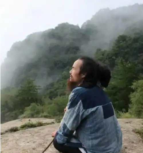 出生清朝康熙年间,我在深山修道三百年,亲身揭秘特异功能