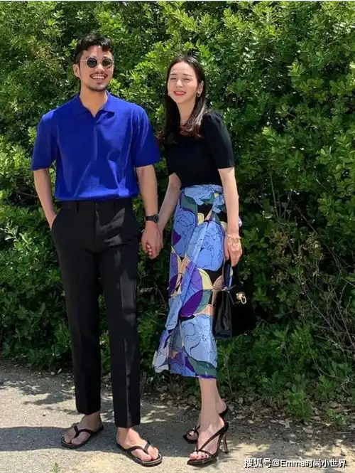 优雅热烈的情侣装,浓情化不开,一看我们就是甜蜜的一对