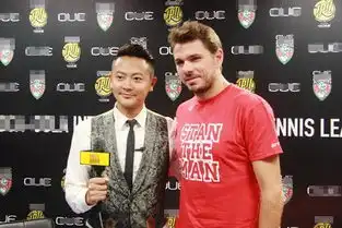 印小天采访网球巨星瓦林卡萨芬晒亲切合照