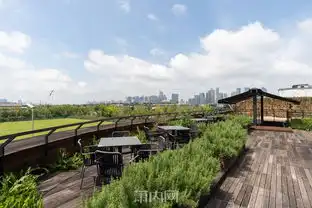 萧山这个500㎡大露台惊艳了坐拥无敌夜景,想占好位置要早去