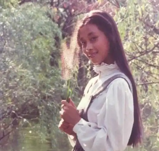 她曾多次上春晚,丈夫突发疾病身亡,如今复出无人识