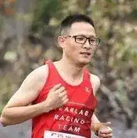 杭马36548以身作则,激励孩子跑过人生马拉松