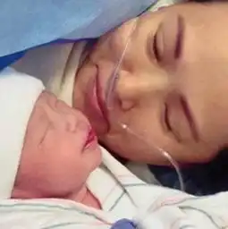 到了奶奶年纪才生娃的女星最后一位堪称人生赢家