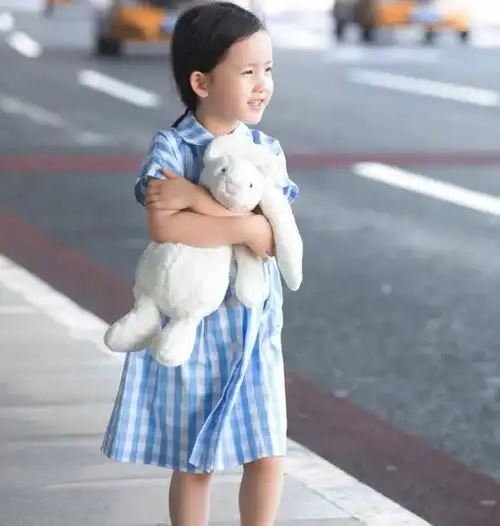 本以为黄多多已够美了,看到多妹后,才知什么叫极品厌世脸