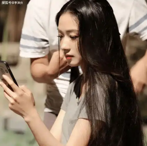 站在流量背后的实力派,生孩子半个娱乐圈送祝福,参加选秀呼声高