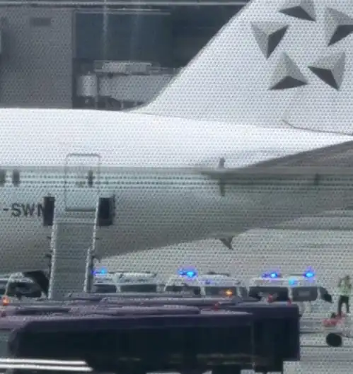 突发新航一波音客机紧急迫降泰国,已致1死30伤