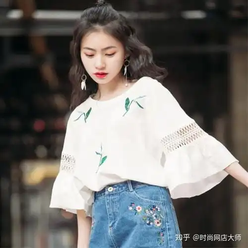 强力推荐今年最流行的短袖t恤合集,让你显白显瘦没商量