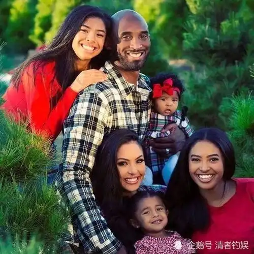 科比瓦妮莎一见钟情21周年,科比我不知道,她击中了我的心