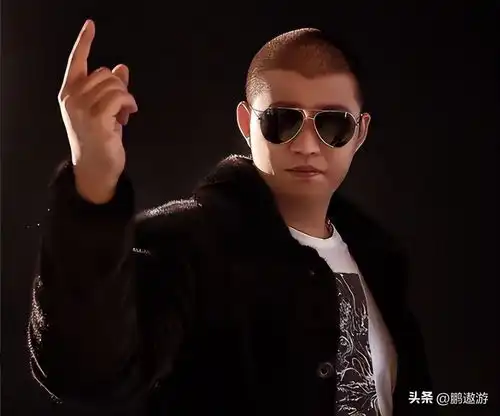 网红二驴炫耀68亿存款,扬言一天最多提20w,100多年才能提完