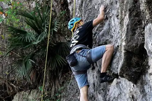 珠峰新高发布,长城炮与登山家孙斌以攀登者精神致敬巅峰