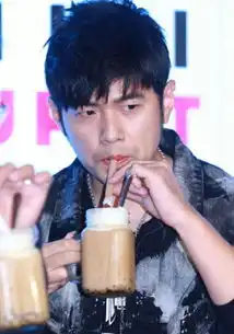 周杰伦吐槽阿信有强迫症萧敬腾很无聊,暗示年底或开演唱会