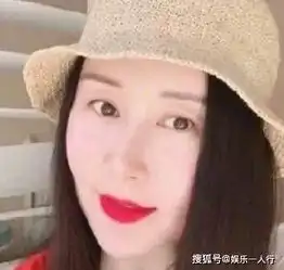 10岁丧母,15岁惊艳众人,出道多年一直不温不火,今成蛇精脸被质疑整容