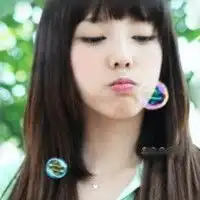 黑白fzlol气质女生qq高清头像10