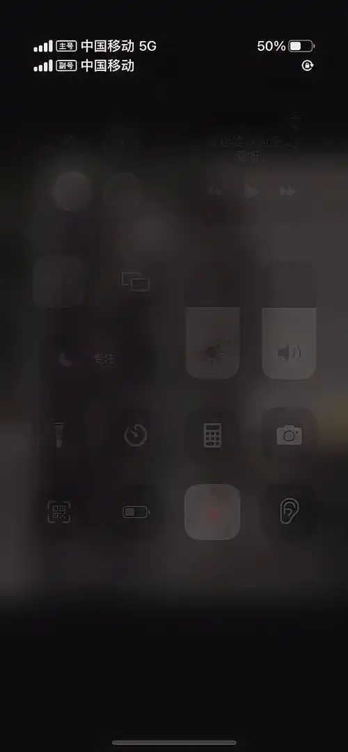 如果我再漂亮一点他大抵是不舍得我走的.