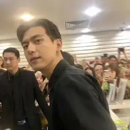 宝藏爱豆李现荣获七月男友绿了半个娱乐圈的男人